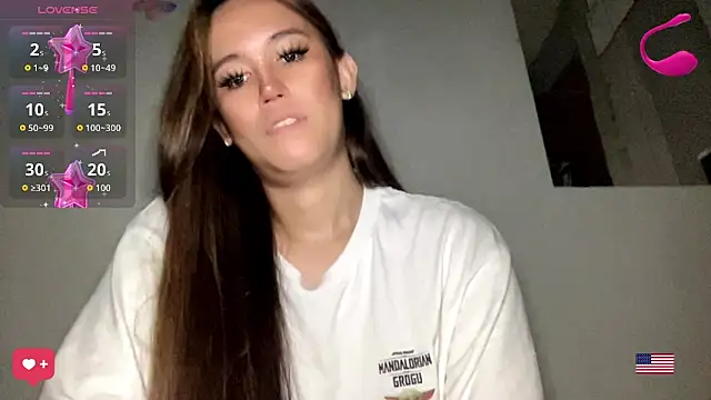 Snapshot of MeganTheRarest chatting on 07-10-26, 04:53 MeganTheRarest online show from 07-10-26, 04:53