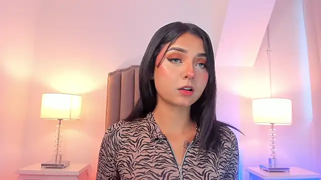 Emma Torres   online show from 01-16-25, 12:09