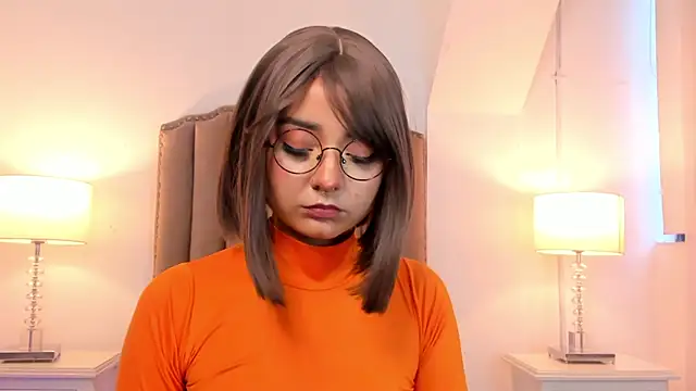 Emma Torres   online show from 02-24-25, 12:05