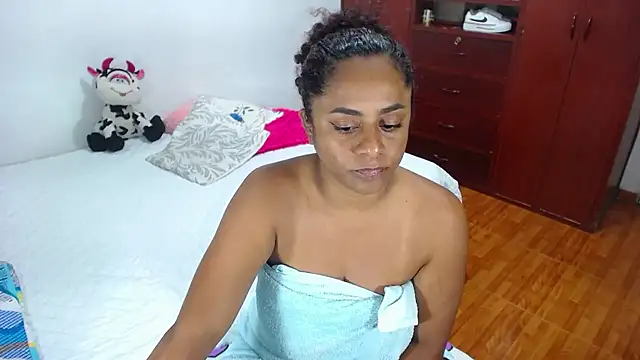 BellaKarla online show from 01-05-26, 08:12