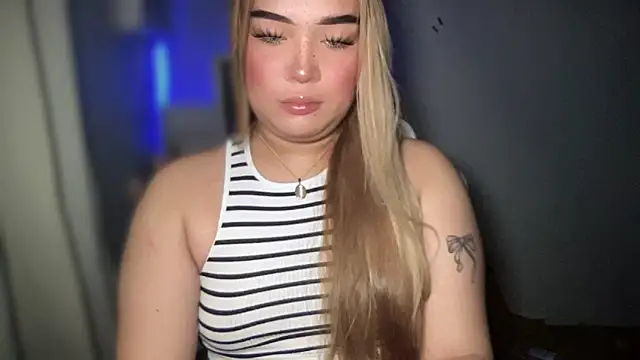 Snapshot of MissCataleyaxxx chatting on 09-25-25, 01:31 MissCataleyaxxx online show from 09-25-25, 01:31