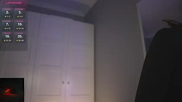 -JuicyMolly- online show from 11-28-25, 05:15