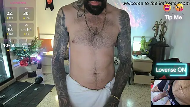 kaiser679  online show from 04-10-26, 10:14