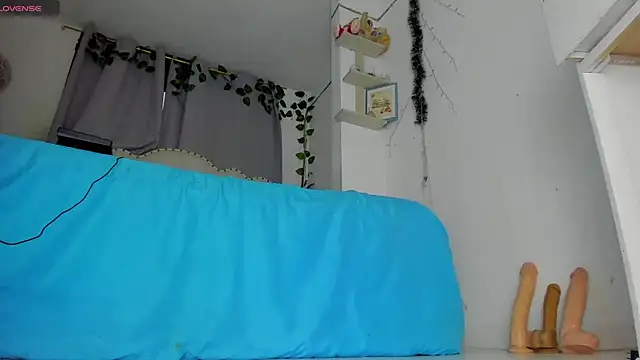 Snapshot of khalyn_jenner chatting on 03-06-25, 10:26 khalyn jenner online show from 03-06-25, 10:26