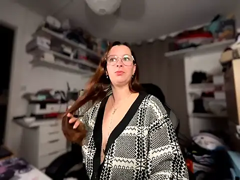 Amai Live online show from 11-08-25, 04:56