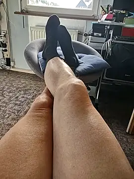 kiam471 online show from 03-04-25, 01:38