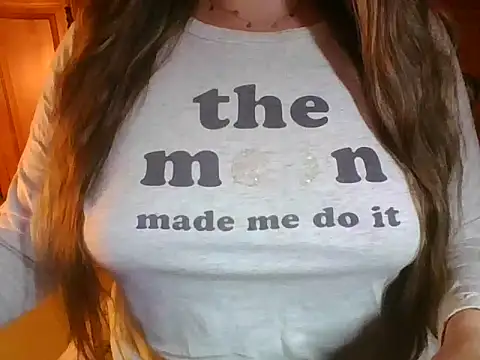 Snapshot of Sexymiss26 chatting on 02-18-25, 07:19 Sexymiss26 online show from 02-18-25, 07:19