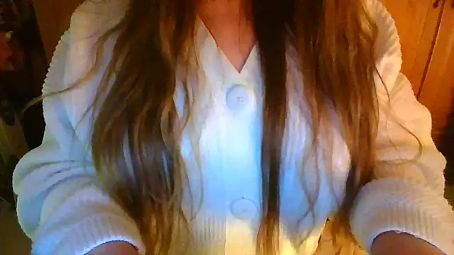 Snapshot of Sexymiss26 chatting on 03-08-25, 07:09 Sexymiss26 online show from 03-08-25, 07:09