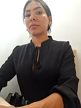 Doll Loren online show from 02-18-26, 08:49