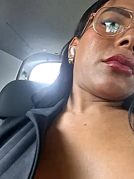 Snapshot of Doll_Loren chatting on 07-30-26, 05:23 Doll Loren online show from 07-30-26, 05:23