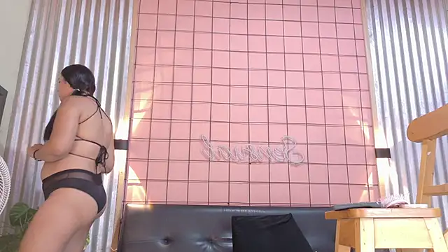 mensia hernandz online show from 11-27-25, 01:35