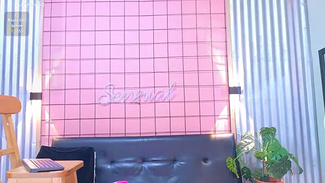 Snapshot of mensia_hernandz chatting on 03-14-26, 01:27 mensia hernandz online show from 03-14-26, 01:27