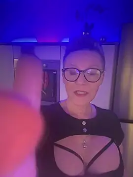 German Milf online show from 02-10-25, 06:13