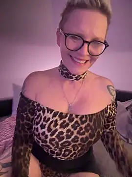 German Milf online show from 02-18-25, 06:15