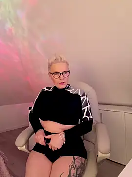 German Milf online show from 03-16-26, 01:26