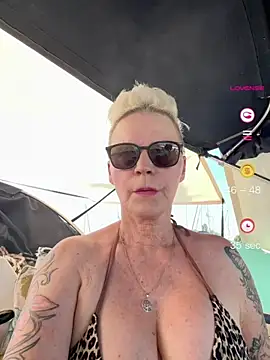 Snapshot of German_Milf chatting on 06-18-26, 10:09 German Milf online show from 06-18-26, 10:09
