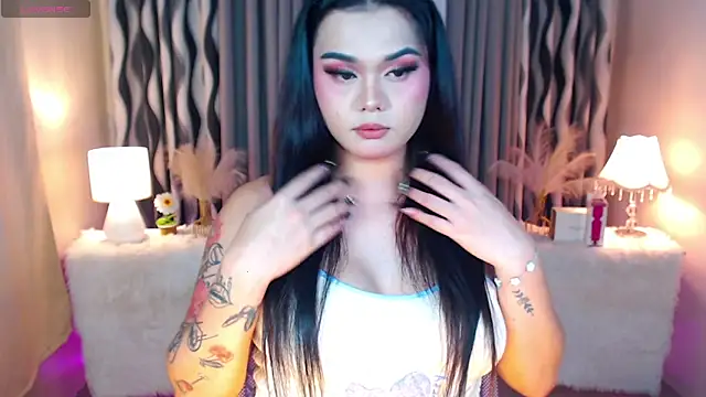 Ella Fantasiax online show from 11-10-25, 04:17