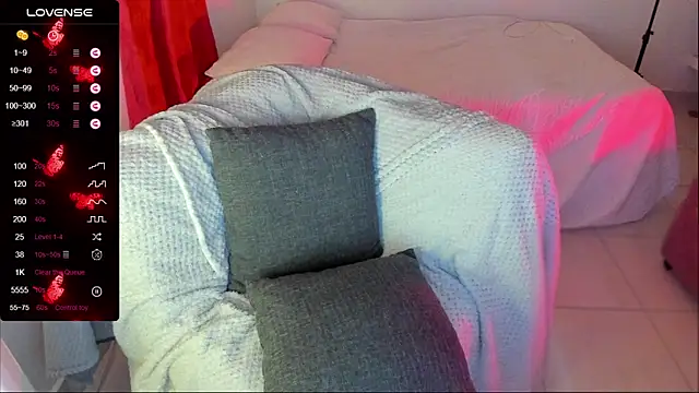 Snapshot of abigail_luna chatting on 09-11-25, 11:21 abigail luna online show from 09-11-25, 11:21