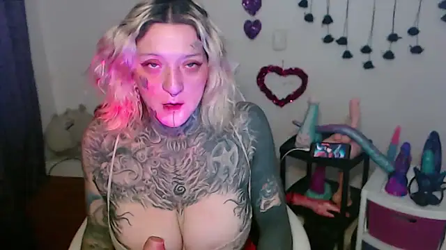 Snapshot of SLOPPYTITSS chatting on 03-27-26, 11:10 SLOPPYTITSS online show from 03-27-26, 11:10