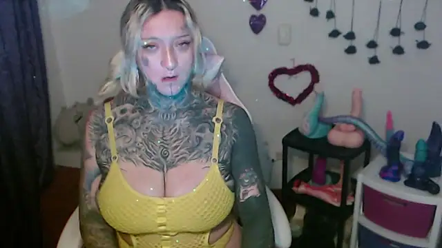 Snapshot of SLOPPYTITSS chatting on 04-03-26, 10:35 SLOPPYTITSS online show from 04-03-26, 10:35