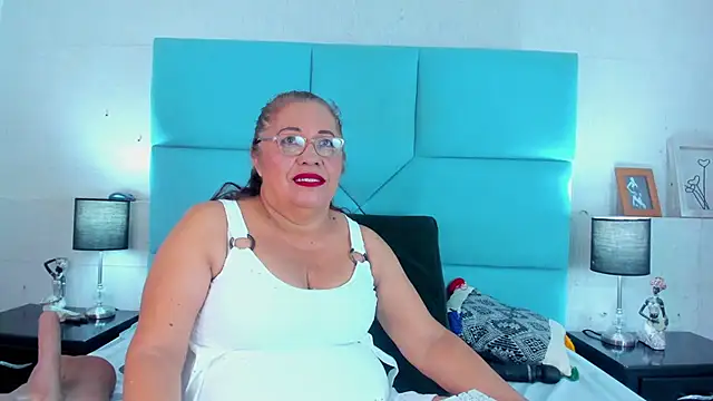 Keira Lennox online show from 01-21-25, 01:22