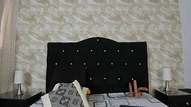 Keira Lennox online show from 10-17-25, 11:46