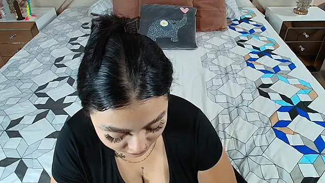 Snapshot of NaughtyAnaa chatting on 03-20-25, 01:35 NaughtyAnaa online show from 03-20-25, 01:35