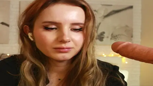 Snapshot of Betty_June chatting on 02-23-25, 12:41 Betty June online show from 02-23-25, 12:41