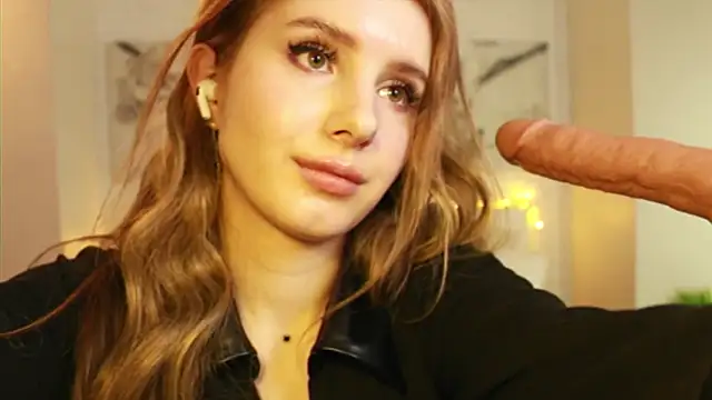 Snapshot of Betty_June chatting on 02-25-25, 11:44 Betty June online show from 02-25-25, 11:44