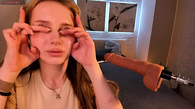 Snapshot of Betty_June chatting on 09-15-25, 08:53 Betty June online show from 09-15-25, 08:53