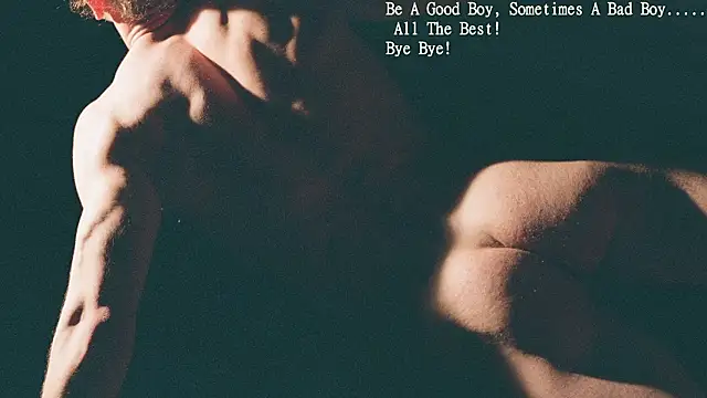 Snapshot of VIktorSecret chatting on 03-08-25, 04:23 VIktorSecret online show from 03-08-25, 04:23