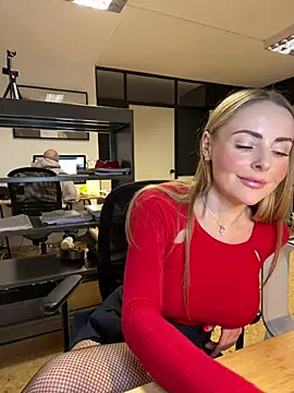 EmaSalis online show from 03-06-25, 04:17