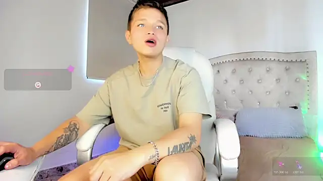 Snapshot of Tim_wolf chatting on 11-17-25, 09:20 Tim wolf online show from 11-17-25, 09:20