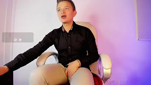 Snapshot of Tim_wolf chatting on 11-24-25, 10:53 Tim wolf online show from 11-24-25, 10:53