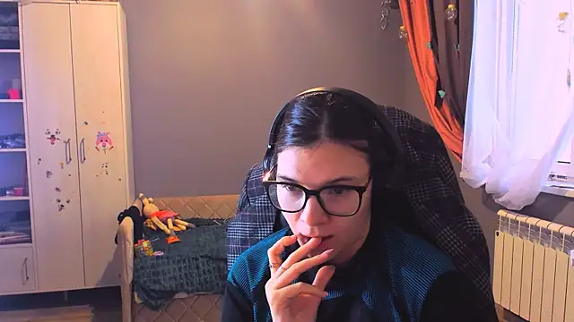 Snapshot of MollyLollipop chatting on 12-02-25, 03:01 MollyLollipop online show from 12-02-25, 03:01