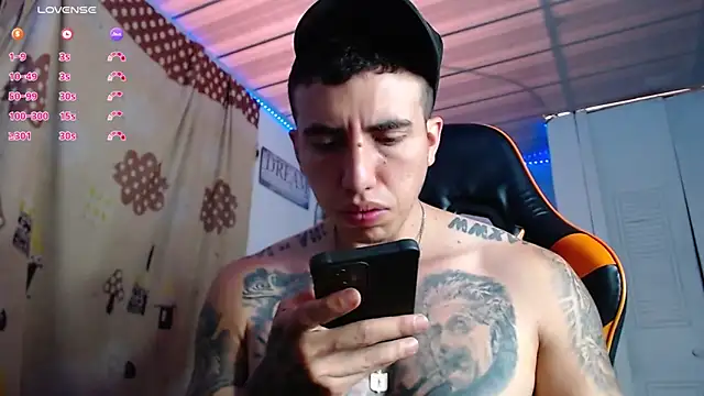 Adam Hudsond online show from 11-23-25, 02:39