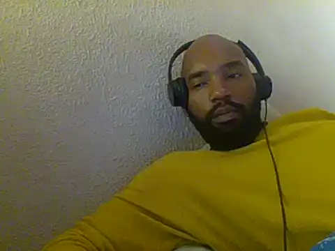 Snapshot of KAYBEEDEFREAK chatting on 12-29-24, 07:50 KAYBEEDEFREAK online show from 12-29-24, 07:50