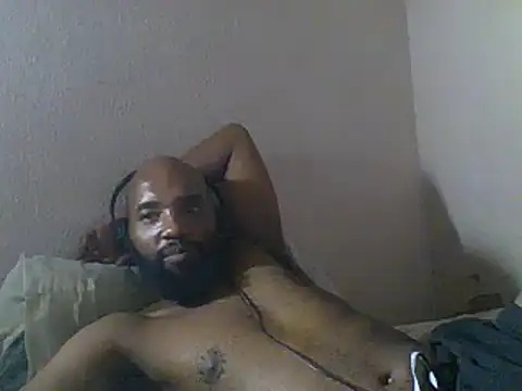 Snapshot of KAYBEEDEFREAK chatting on 02-05-25, 07:42 KAYBEEDEFREAK online show from 02-05-25, 07:42
