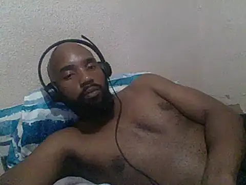 Snapshot of KAYBEEDEFREAK chatting on 02-10-25, 07:38 KAYBEEDEFREAK online show from 02-10-25, 07:38