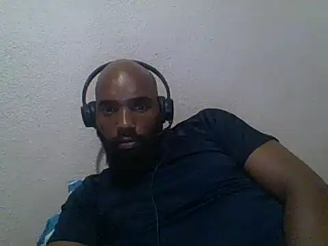 Snapshot of KAYBEEDEFREAK chatting on 02-11-25, 07:38 KAYBEEDEFREAK online show from 02-11-25, 07:38