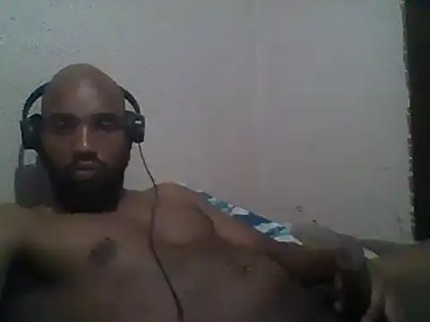 Snapshot of KAYBEEDEFREAK chatting on 02-14-25, 01:34 KAYBEEDEFREAK online show from 02-14-25, 01:34