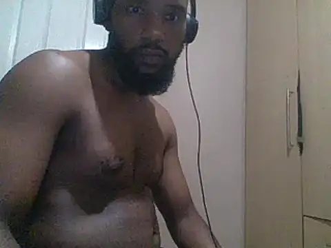 Snapshot of KAYBEEDEFREAK chatting on 02-14-25, 08:26 KAYBEEDEFREAK online show from 02-14-25, 08:26