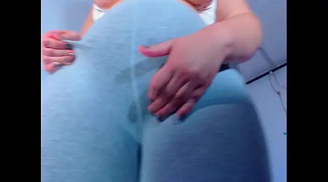 Snapshot of oliviarodriguez2u chatting on 03-13-25, 10:21 oliviarodriguez2u online show from 03-13-25, 10:21