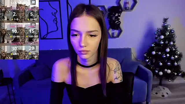 SophieCatty online show from 12-20-24, 06:45