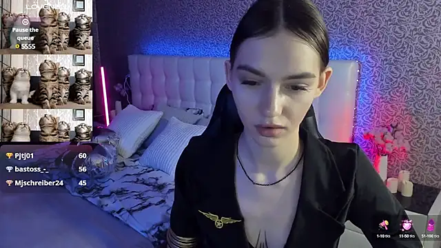 SophieCatty online show from 03-10-25, 06:01