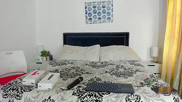 ZulyMichels online show from 01-25-25, 01:19