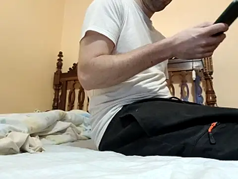 White rabbit  online show from 11-27-25, 09:22