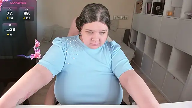 PlumPie online show from 03-21-26, 06:18