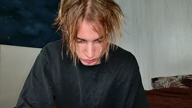 Snapshot of Cryptikov chatting on 07-09-26, 07:45 Cryptikov online show from 07-09-26, 07:45
