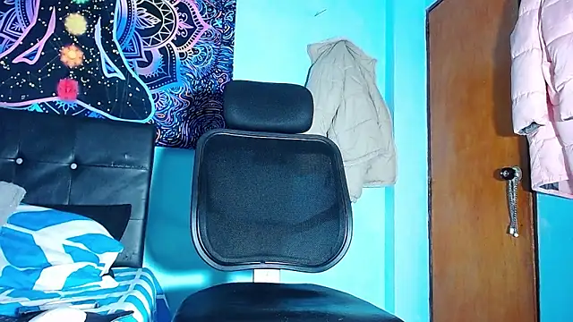 Snapshot of Techno_420_ chatting on 02-10-26, 10:41 Techno 420 online show from 02-10-26, 10:41